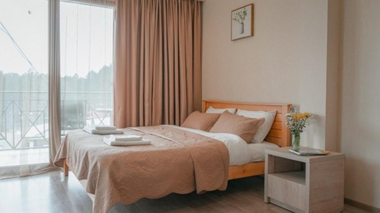 Hotel Surami エクステリア 写真